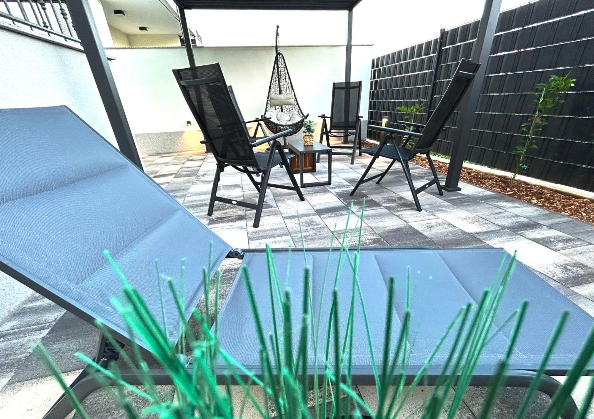 Town 2 Apartment